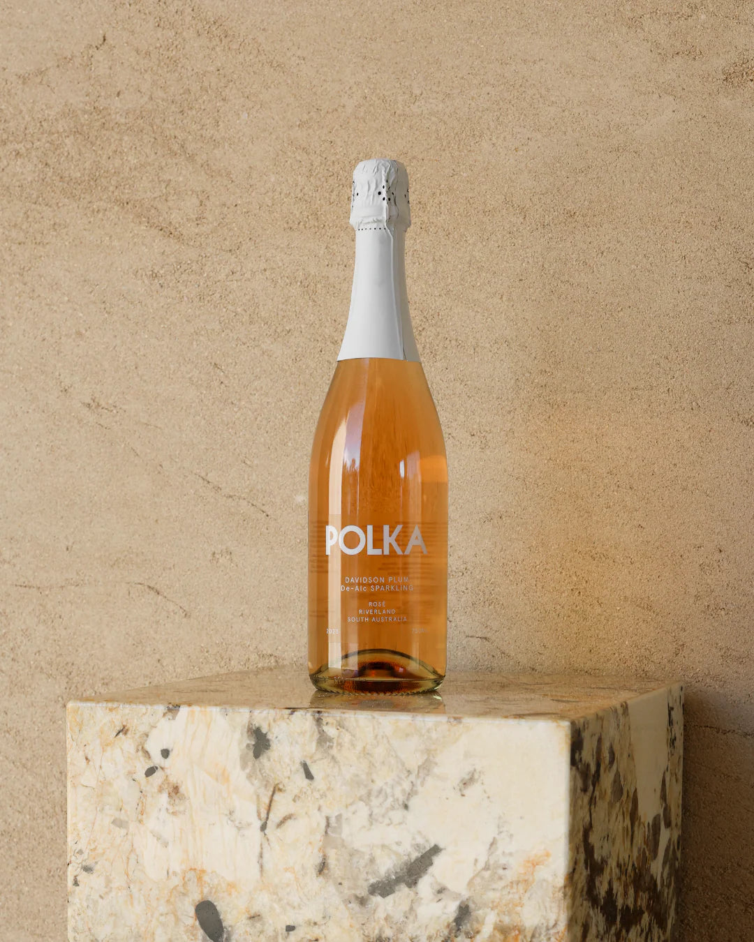 polka de-alc sparkling rosé